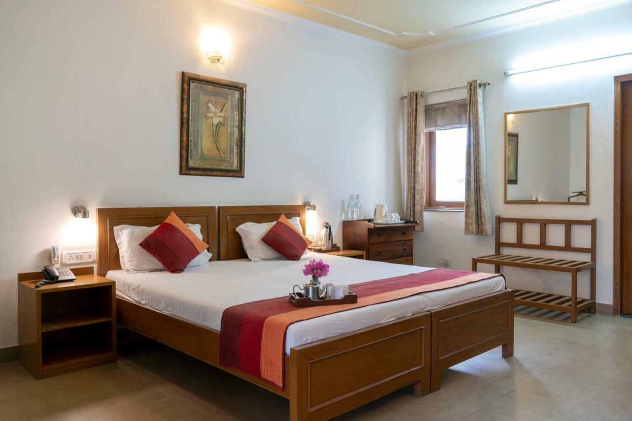 Giri Homestay By Vista Rooms Džajpur Exteriér fotografie